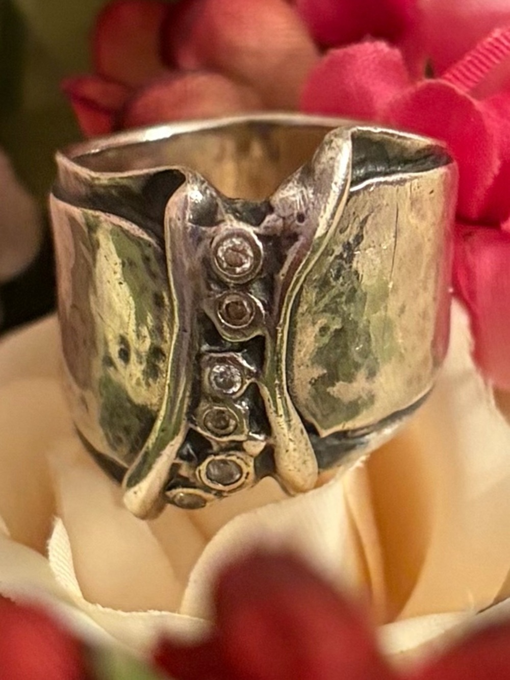 Silpada Hammered Sterling Silver 6 Cubic Zirconia Ring R1441 Size 7 1/4